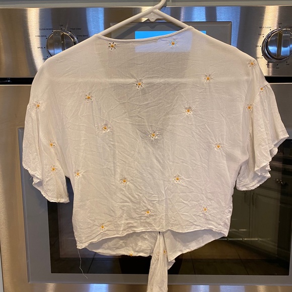 Top - Picture 2 of 2